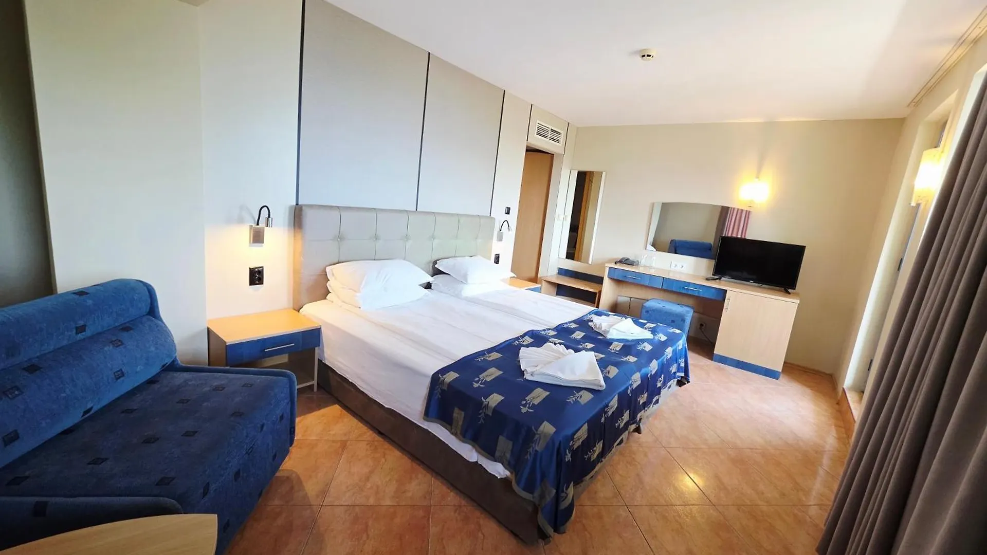 Bora Bora Hotel Σάνι Μπιτς 3*,  Βουλγαρία