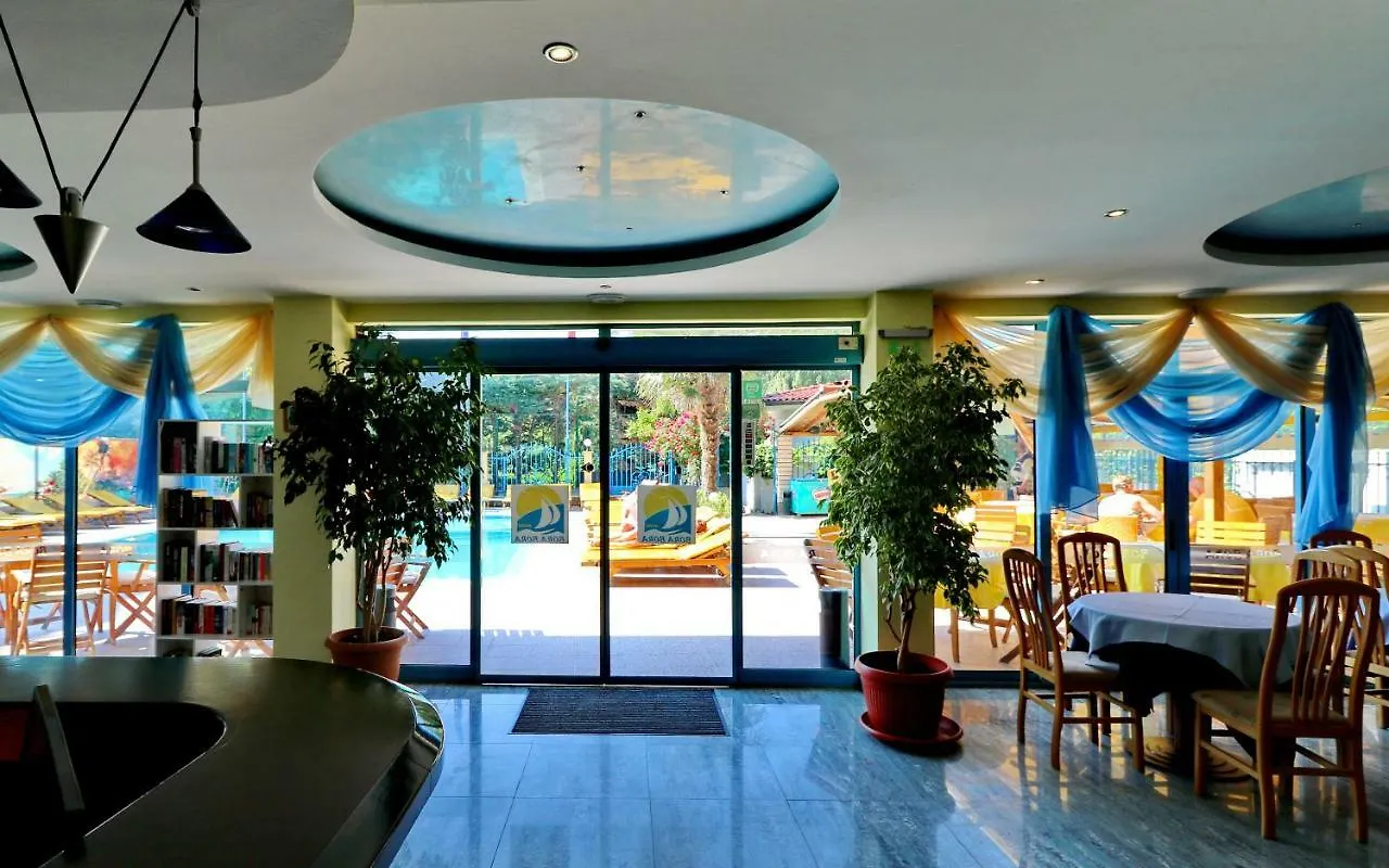 Bora Bora Hotel Σάνι Μπιτς 3*,  Βουλγαρία