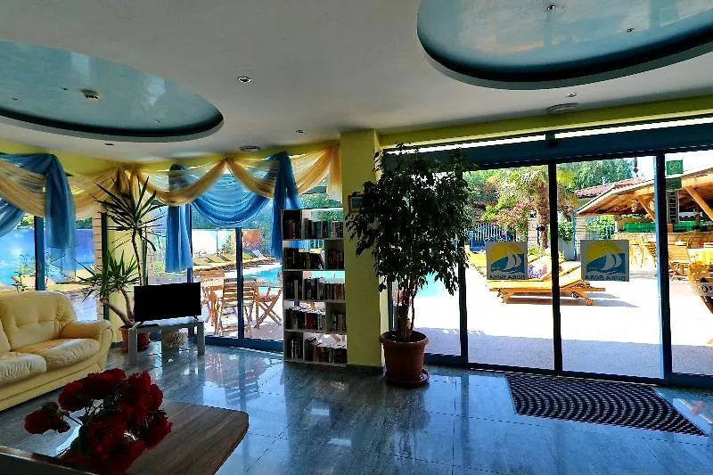 Bora Bora Hotel Σάνι Μπιτς